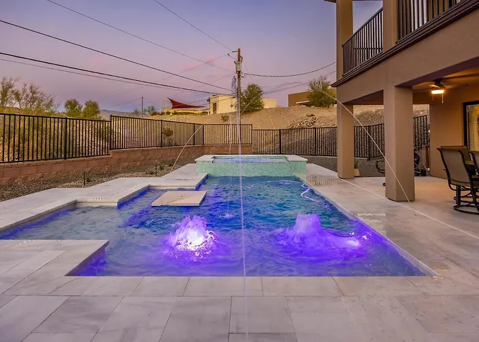 Modern Havasu Escape Luxury Pool And Gourmet Grill With Fire Pit Ferienhaus *