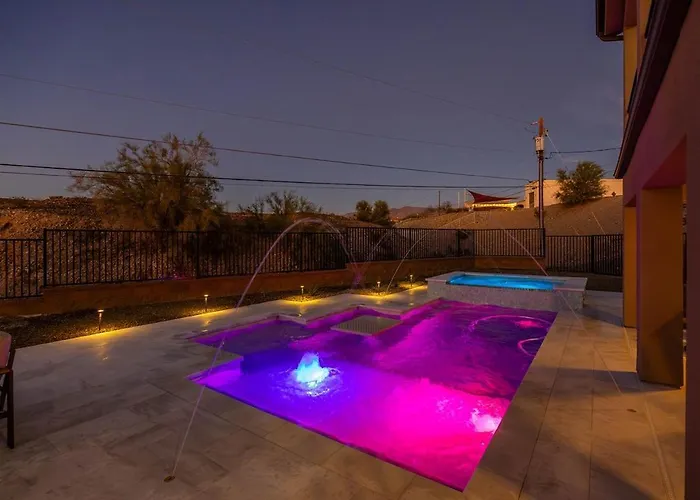 Modern Havasu Escape Luxury Pool And Gourmet Grill With Fire Pit