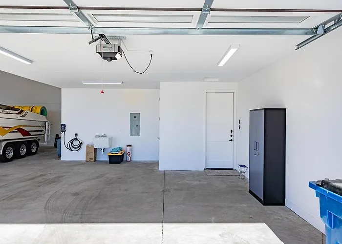 Modern Havasu Escape Luxury Pool And Gourmet Grill With Fire Pit Ferienhaus *