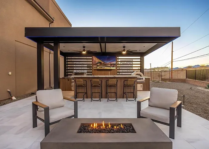 Modern Havasu Escape Luxury Pool And Gourmet Grill With Fire Pit Ferienhaus *