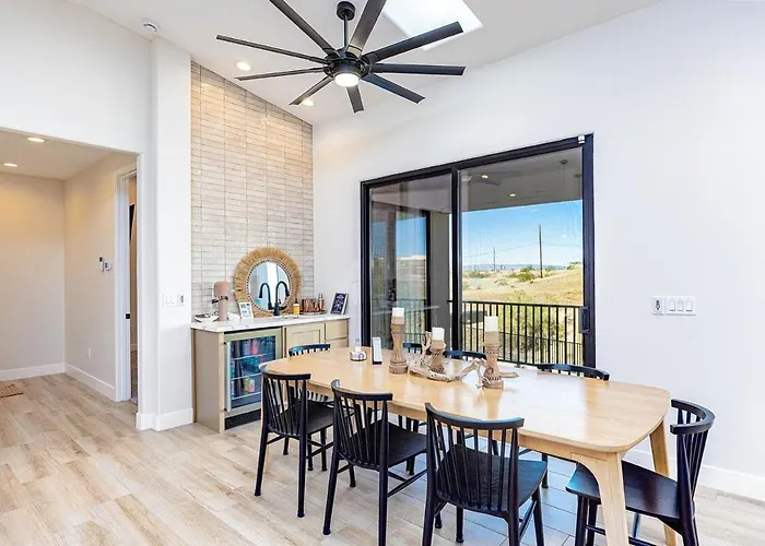 Modern Havasu Escape Luxury Pool And Gourmet Grill With Fire Pit