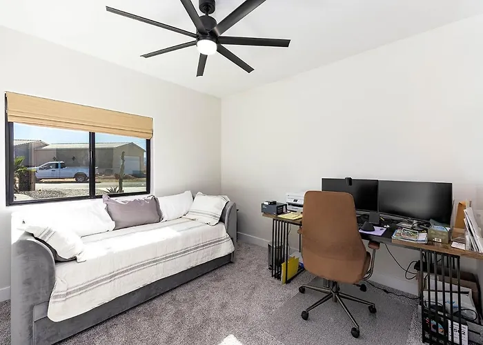 Modern Havasu Escape Luxury Pool And Gourmet Grill With Fire Pit Ferienhaus *