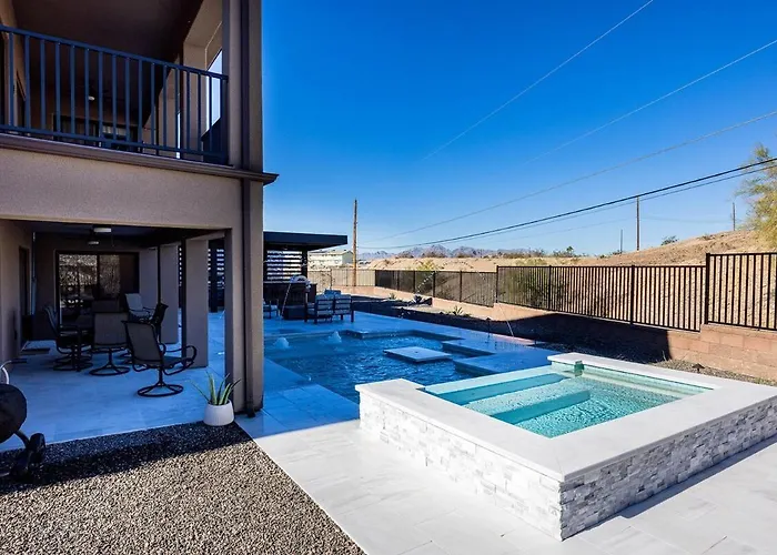 Ferienhaus Modern Havasu Escape Luxury Pool And Gourmet Grill With Fire Pit Lake Havasu City
