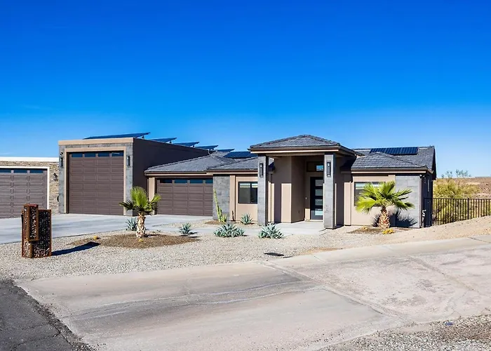 Modern Havasu Escape Luxury Pool And Gourmet Grill With Fire Pit
